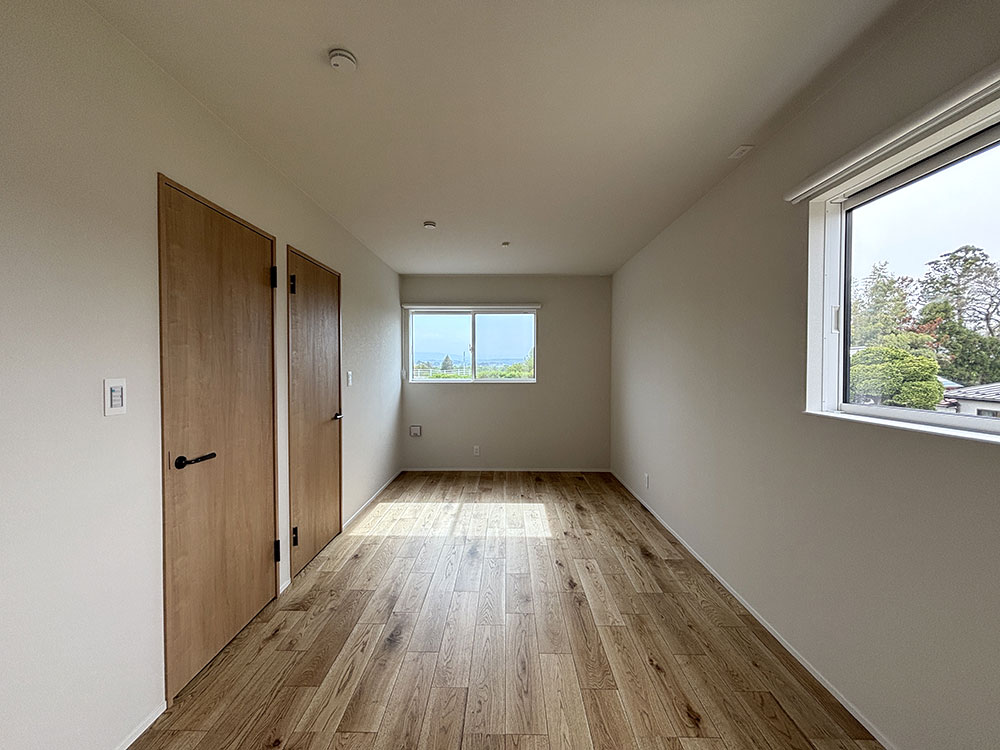 開放感たっぷり「32坪のモダン住宅」<br>自然の眺めに心解き放ち、ゆったりと流れる時間を楽しむ